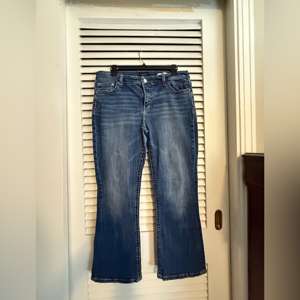 Daytrip Buckle jeans